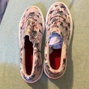 I just got them and my sister can not fit them brand new